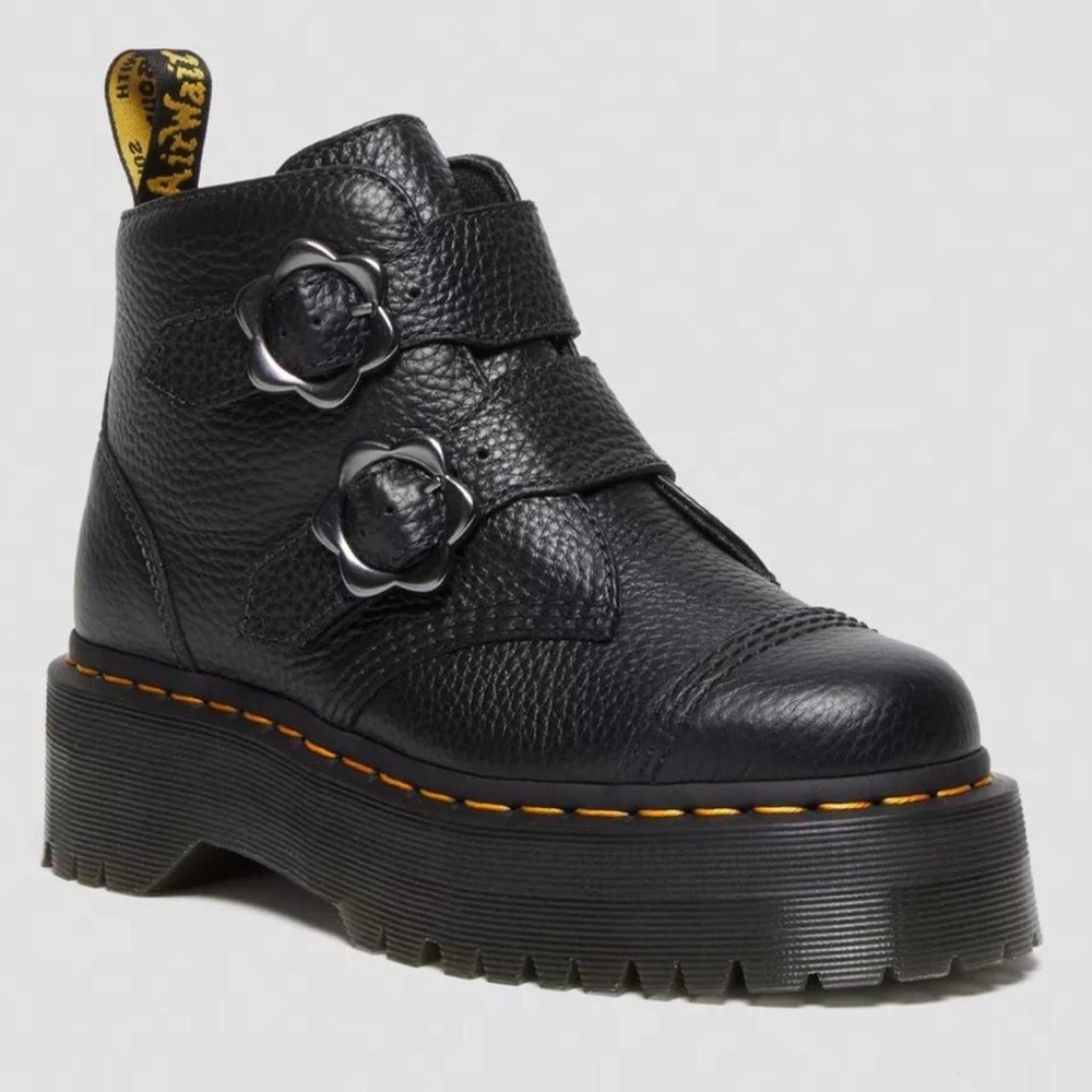 Like new platform floral Velcro Doc Marten boots